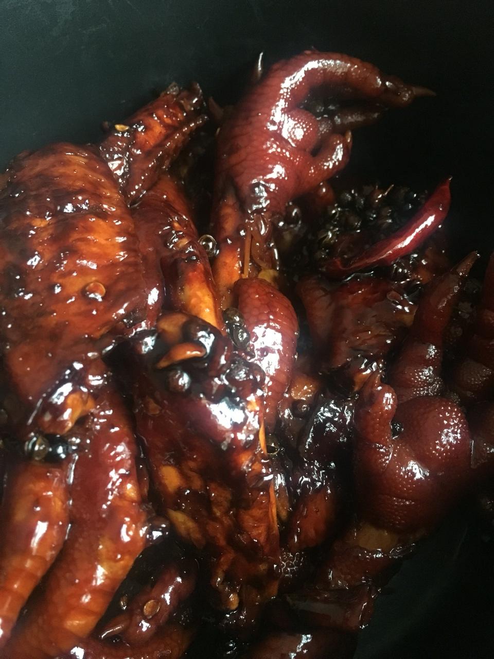 周黑鸭风味鸡翅，鸡爪（鸭脖鸭翅鸭舌锁骨均可）