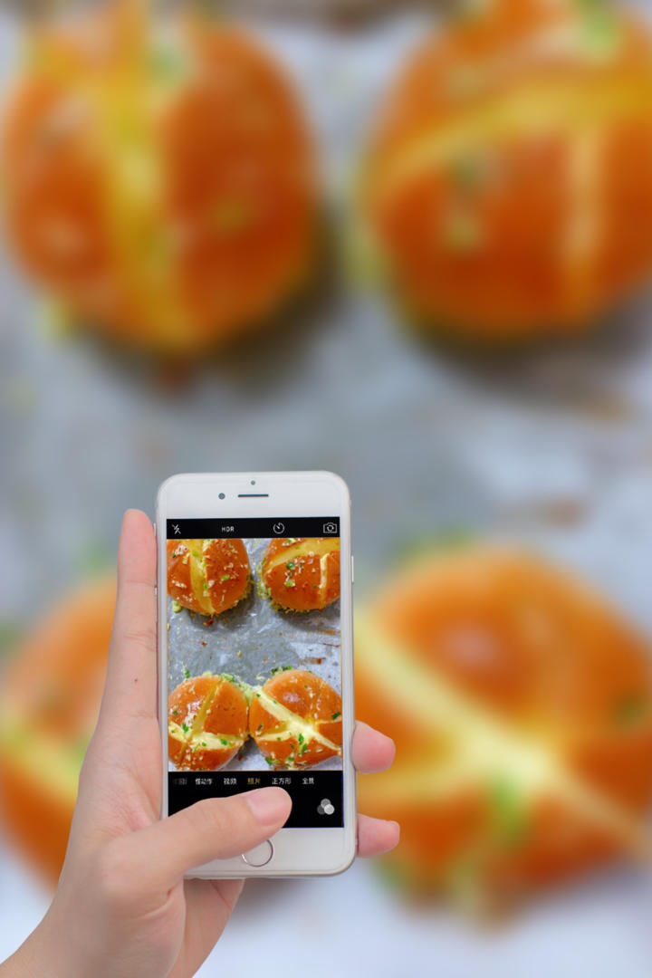 网红蒜香奶酪面包，好吃到爆炸