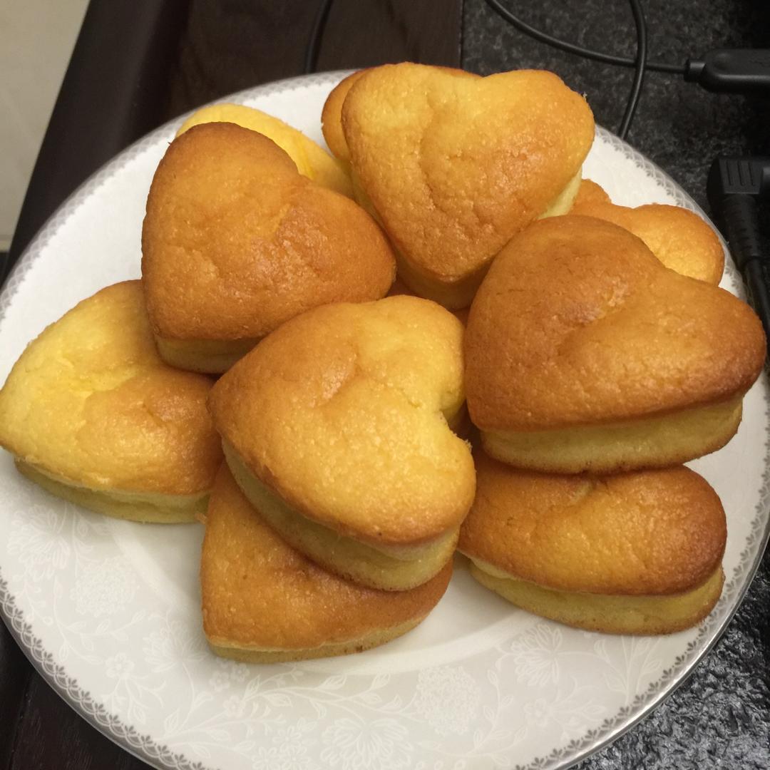 简单易做的-----酸奶鸡蛋糕（小蛋糕）