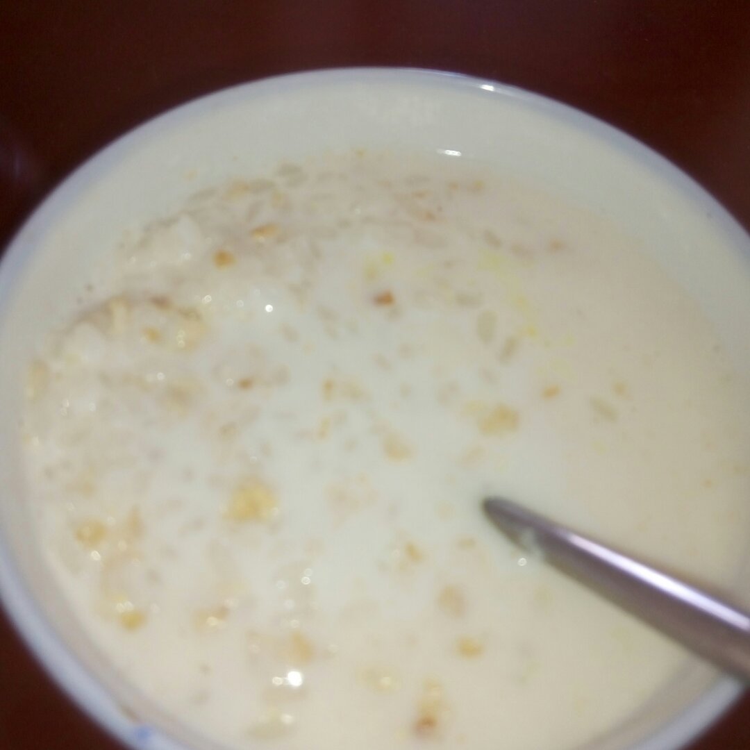 牛奶燕麦粥