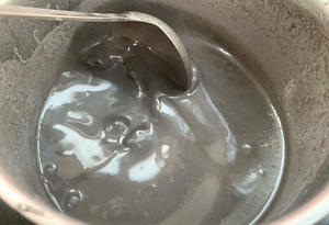 黑芝麻椰汁卷的做法 步骤7