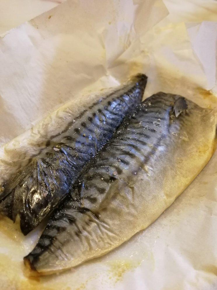 盐烤青花鱼
