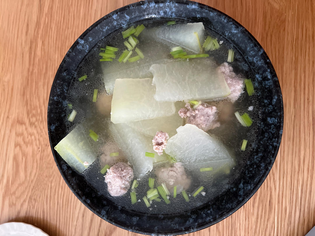 巨鲜美的冬瓜丸子汤