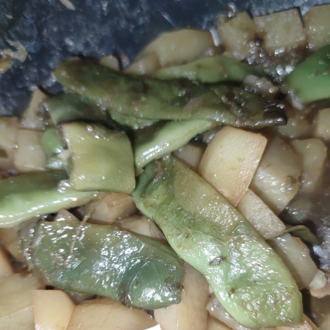 油豆角炖土豆（纯素）