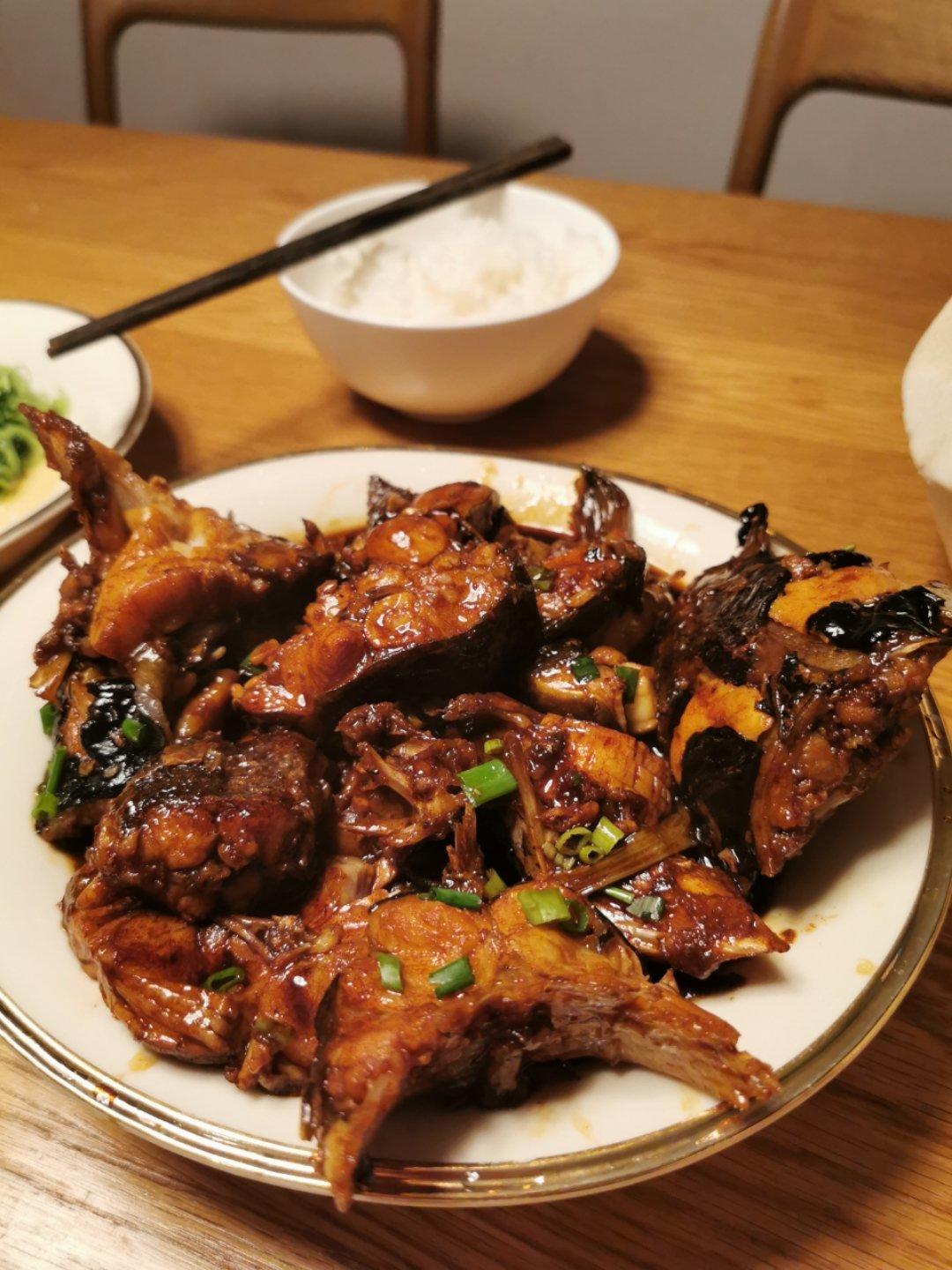 本帮烧法：红烧鮰鱼（江团）超下饭：一块鱼让你吃下一碗饭的美味