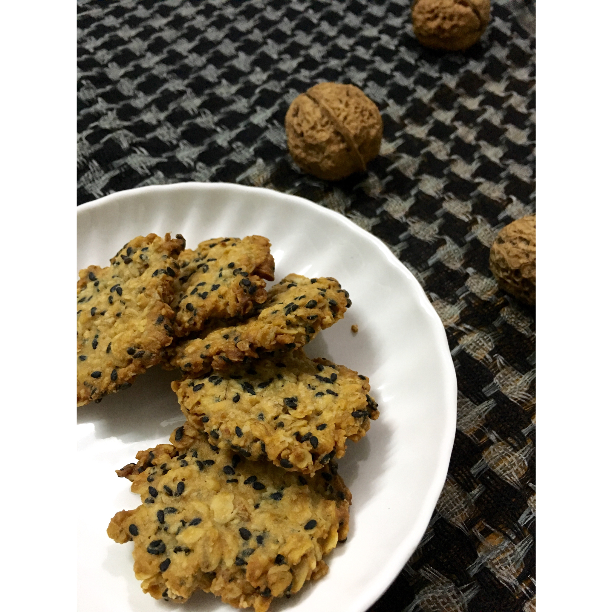 黑芝麻燕麦高纤饼干（无添加，另含植物油减脂配方）