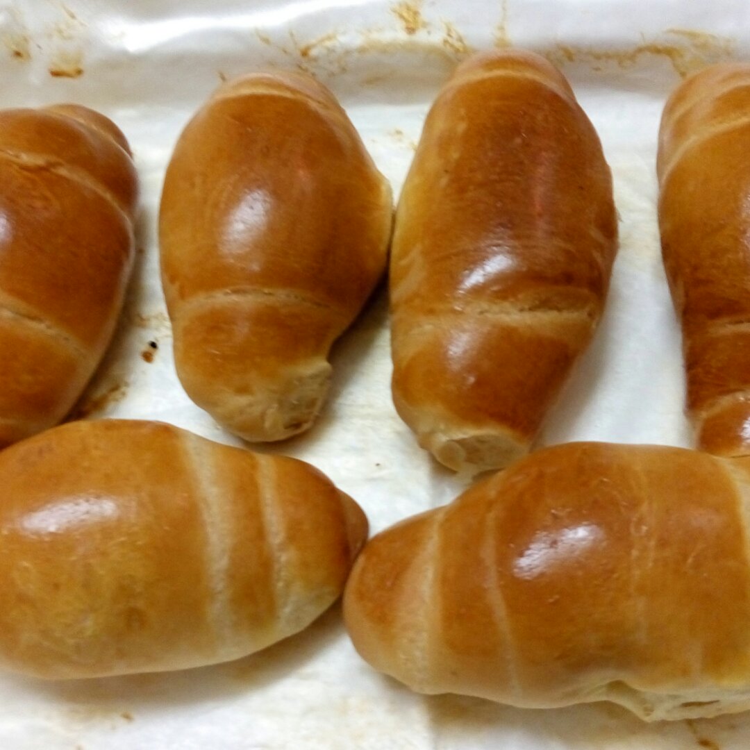 美味奶油卷餐包