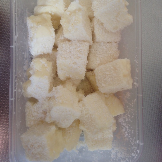 完胜85度C牛奶椰丝小方