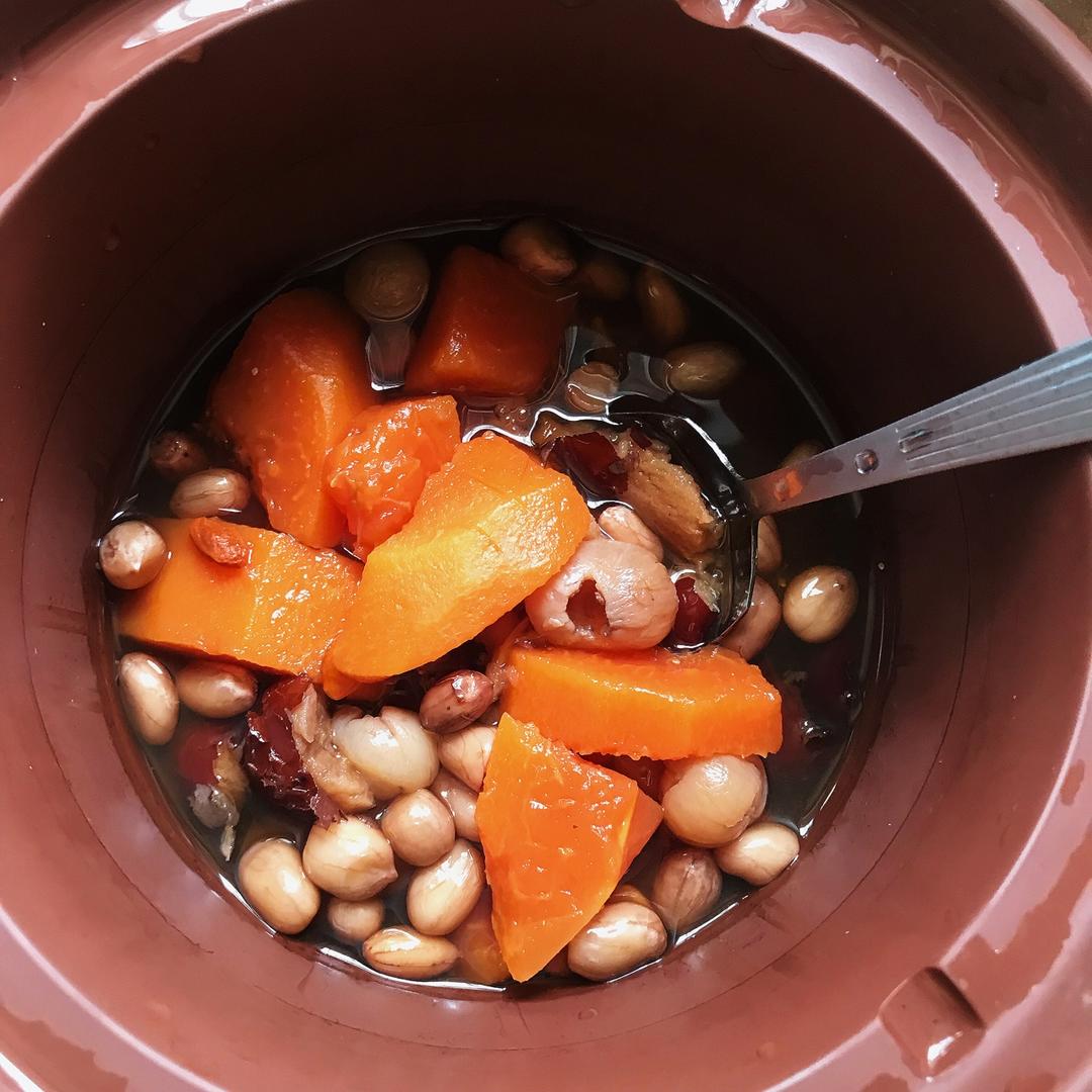 l阿怡_4c56做的下奶神汤(木瓜花生炖大枣)亲证月子催奶利器