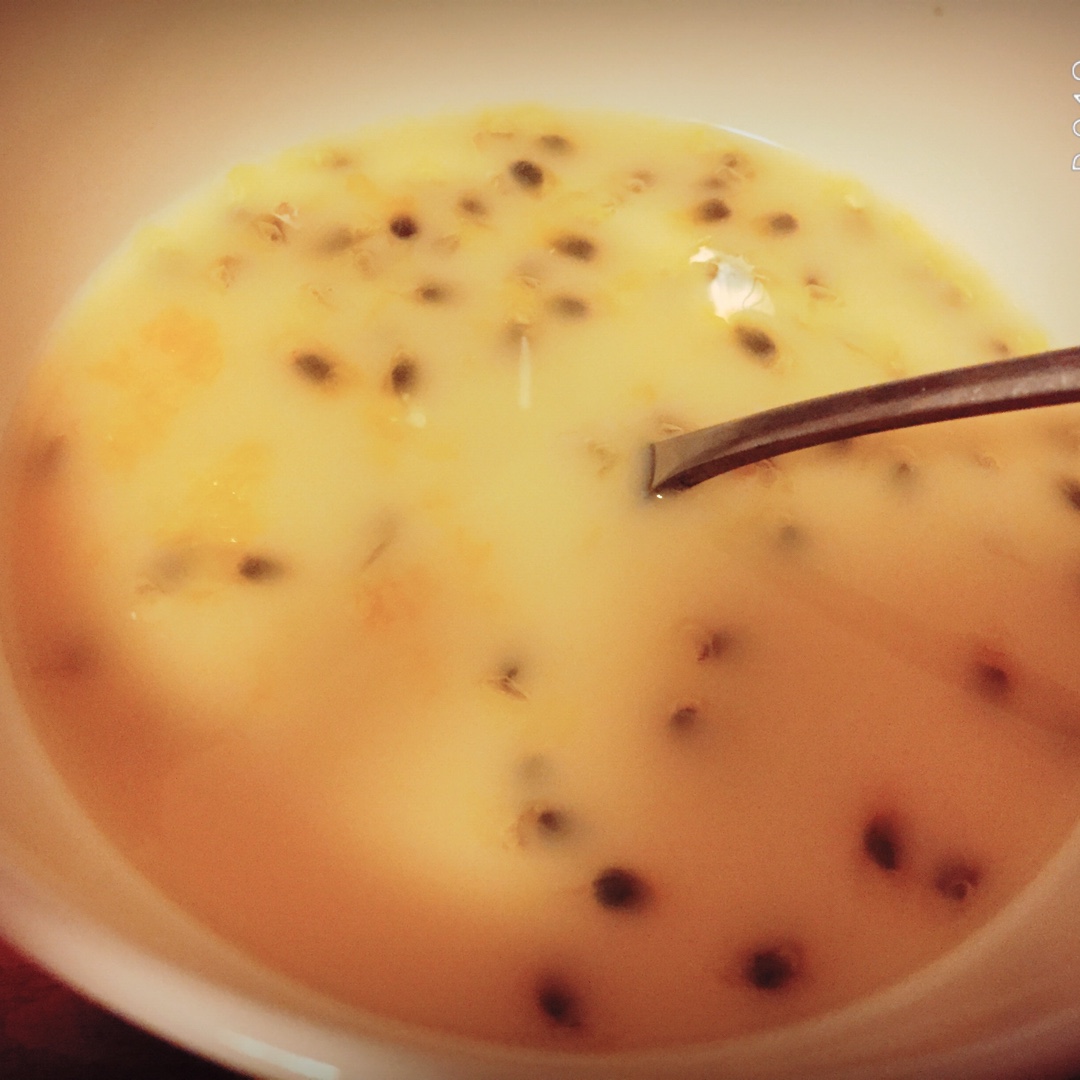 养乐多百香果特调