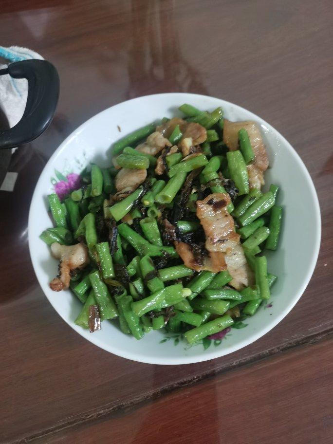 梅菜干肉末炒豆角