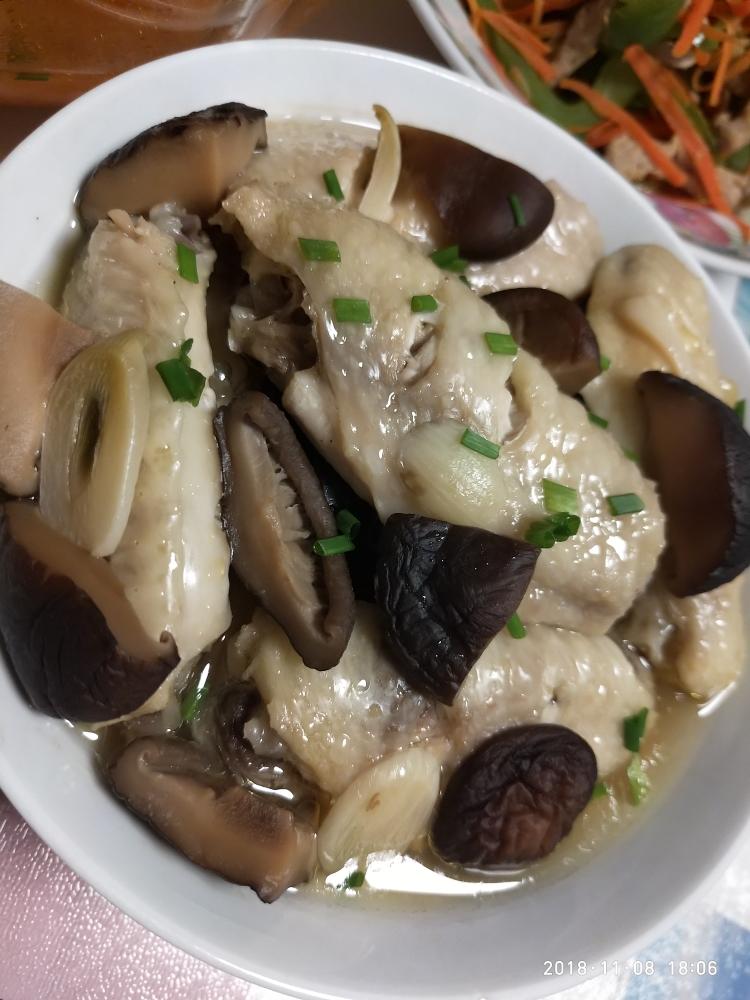 香菇蒸鸡翅中