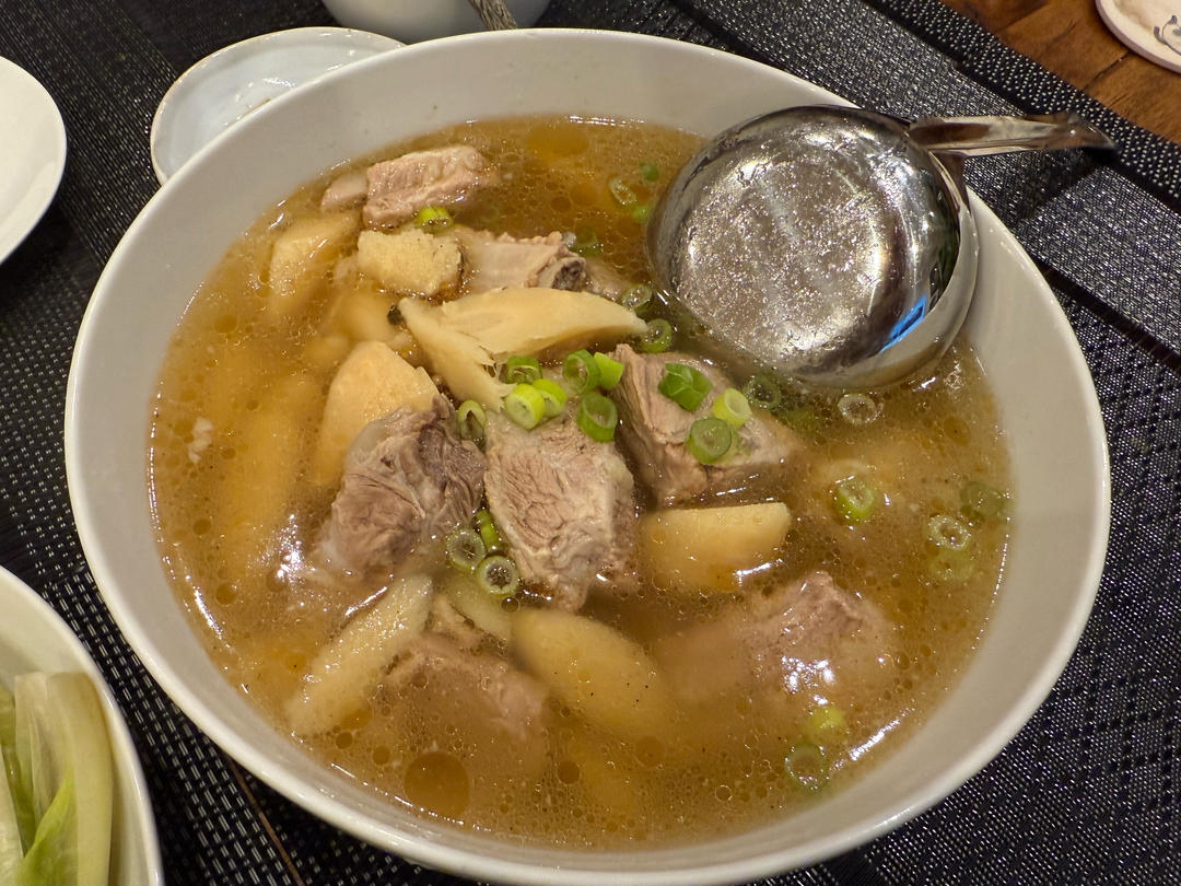 防风草排骨汤