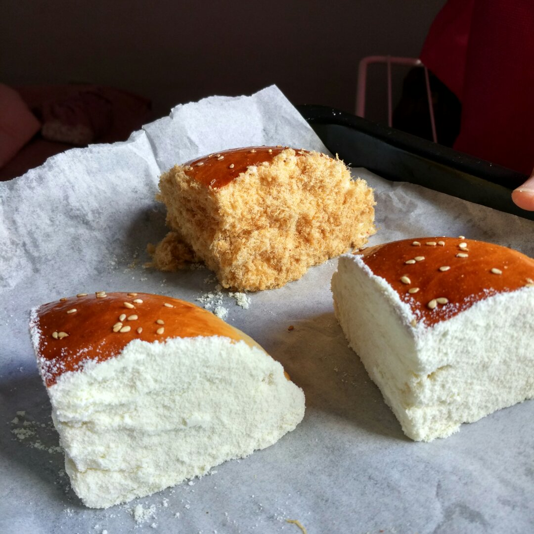 奶酪包和肉松包