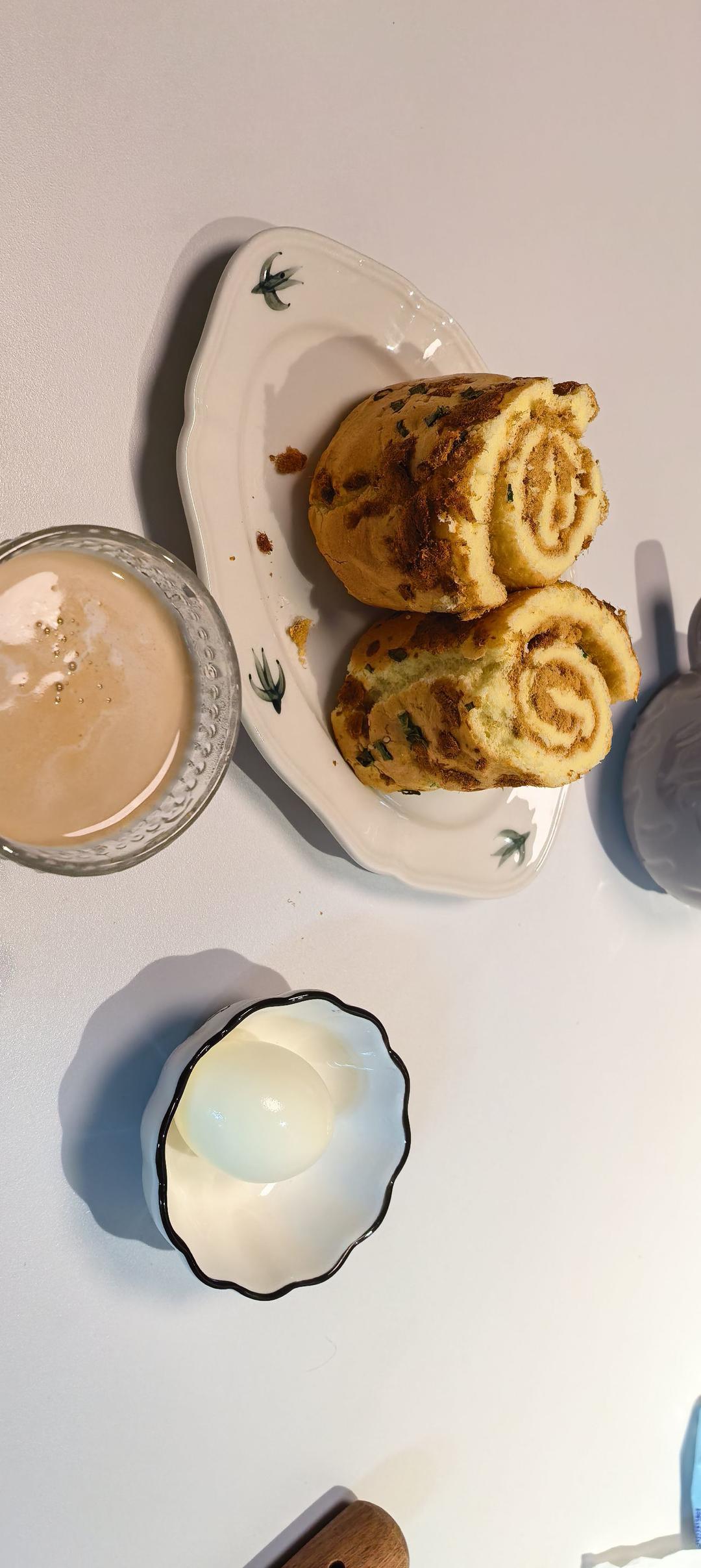 美味肉松卷-简单不开裂，零失误的蛋糕卷