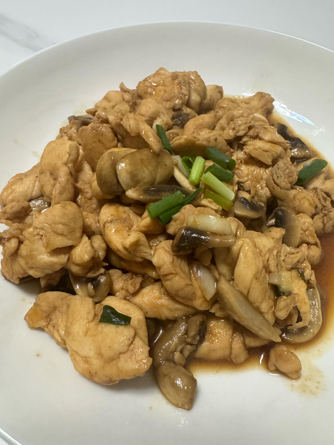 快手鸡胸炒蘑菇