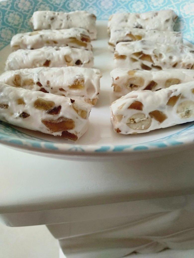 好吃到飞起的牛轧糖（无奶粉，玉米油版）