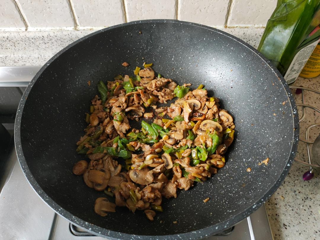 蘑菇里脊肉片