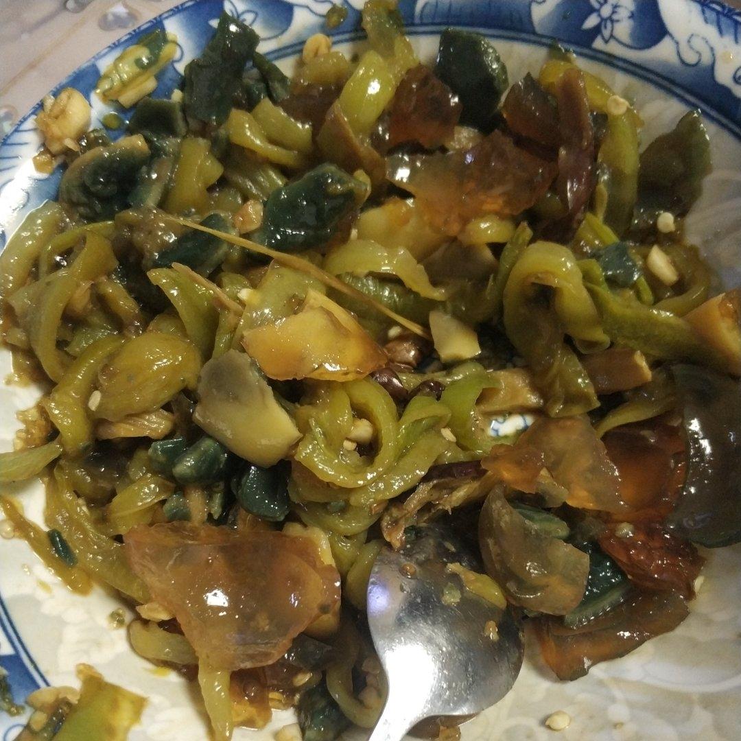 最简单下饭神器🫑擂椒皮蛋