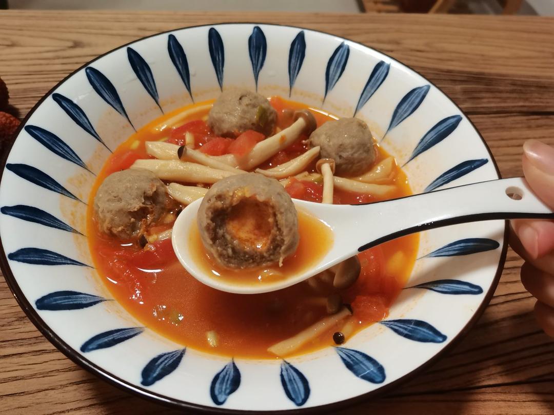 味鲜汤浓的番茄菌菇豆腐汤