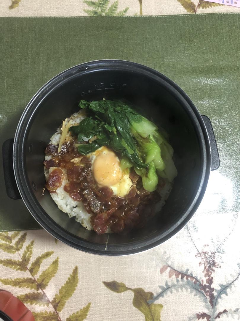 广式腊味煲仔饭（腊肠电饭锅版）