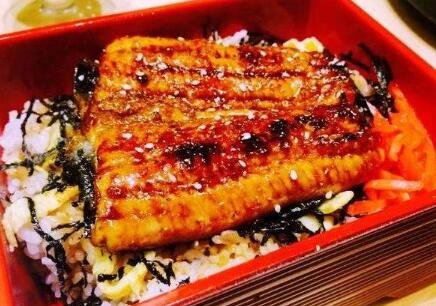 一碗绝妙的日式蒲烧鳗鱼饭【烤箱版】