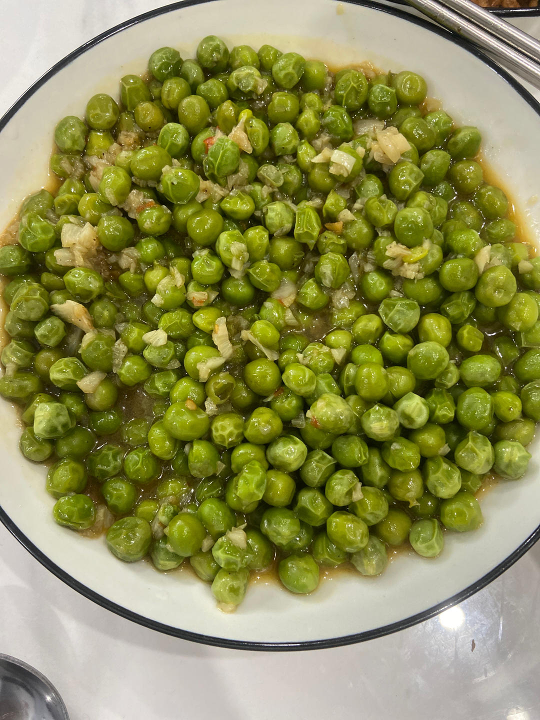 自带清甜超美味的素炒豌豆