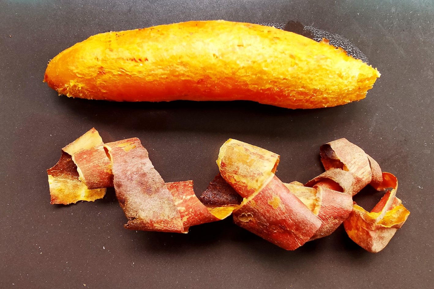 ❀【流涎飘飘】❀
《零食系列七•皮肉分离的烤红薯》的做法