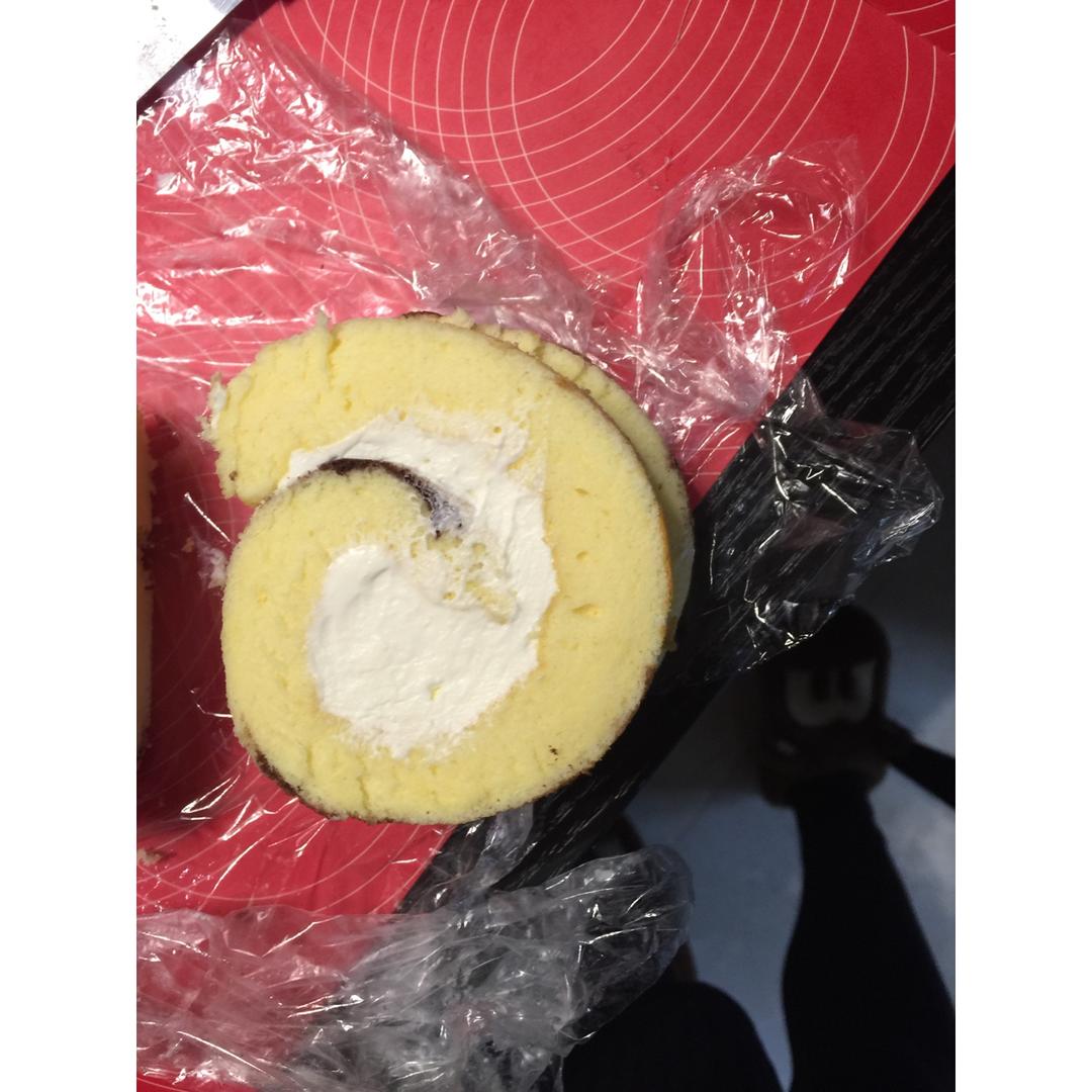 葡萄干蛋糕卷