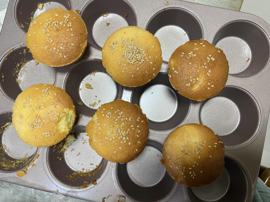 非常简单的老式蜂蜜蛋糕