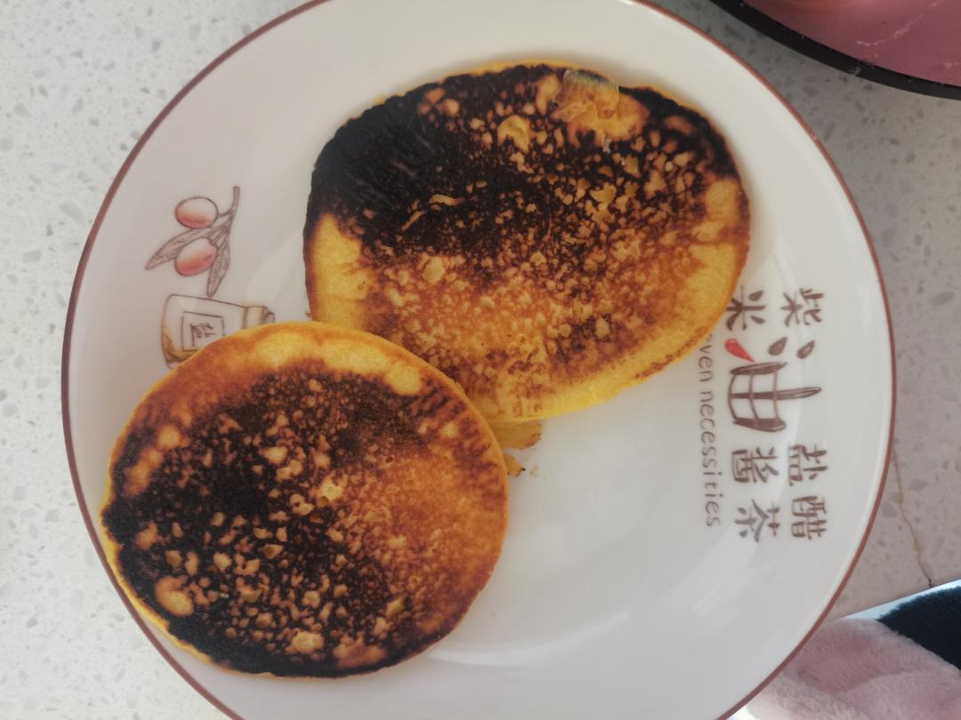 二十年面点老师傅分享的「玉米面饼子」做法，玉米控抓紧收😄😄😄