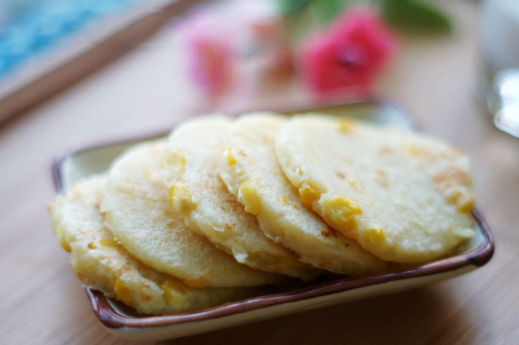 Q弹的奶香玉米饼