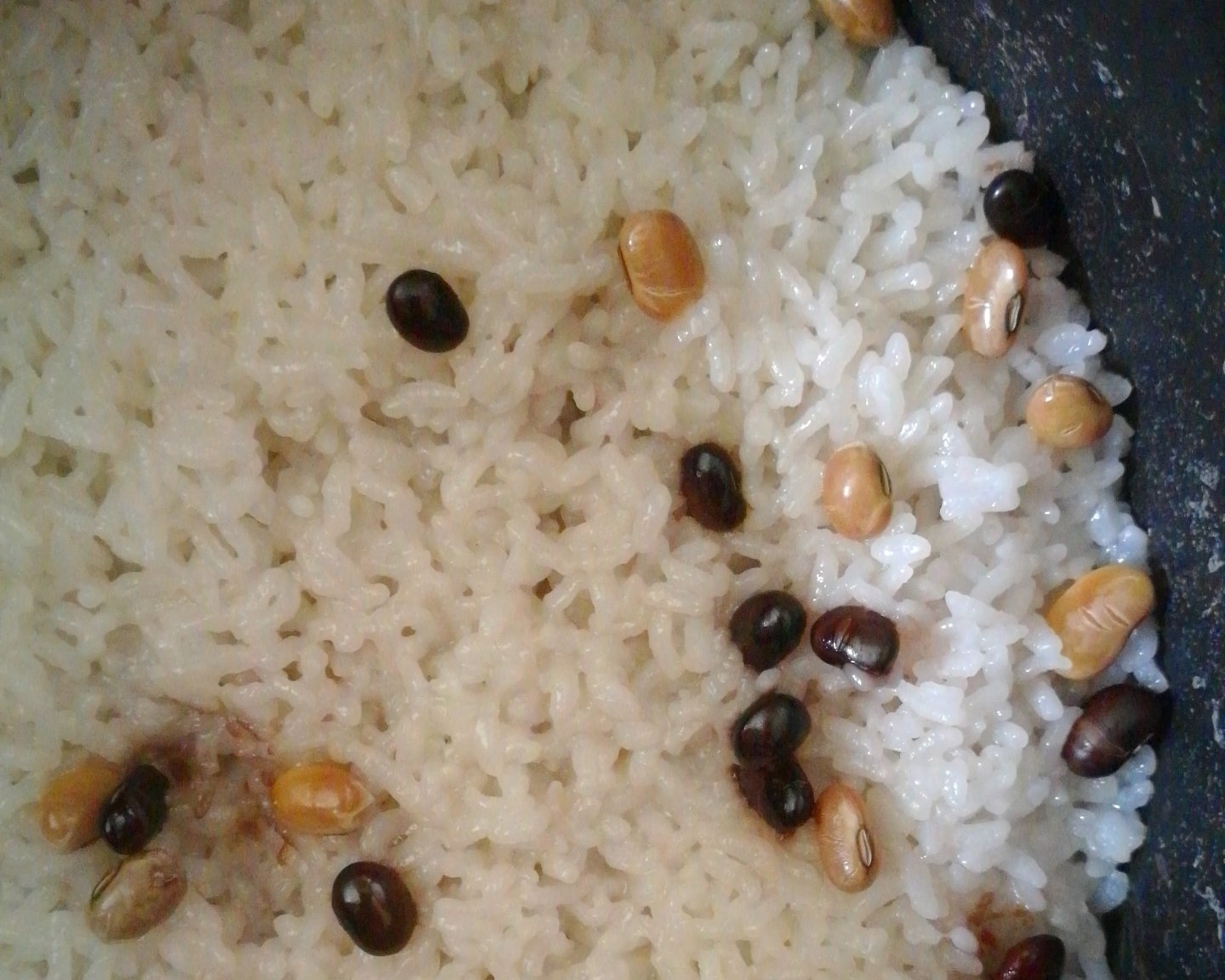 营养均衡的黑豆米饭的做法