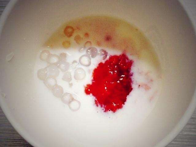 草莓酸奶西米的做法