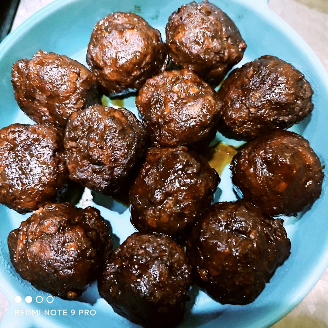 简单的红烧狮子头～拌饭太香了