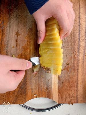 菠萝翻转海绵蛋糕的做法 步骤3