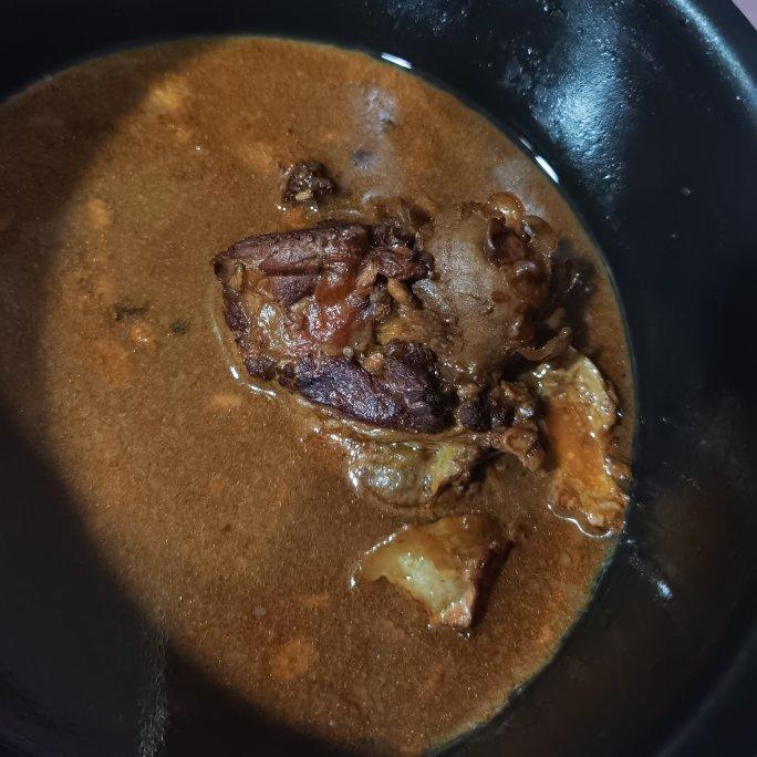 东北酱筒骨（南方口味）VS𠧧鸭货（鸭头/鸭翅/鸭爪）+粉肠+鹌鹑蛋