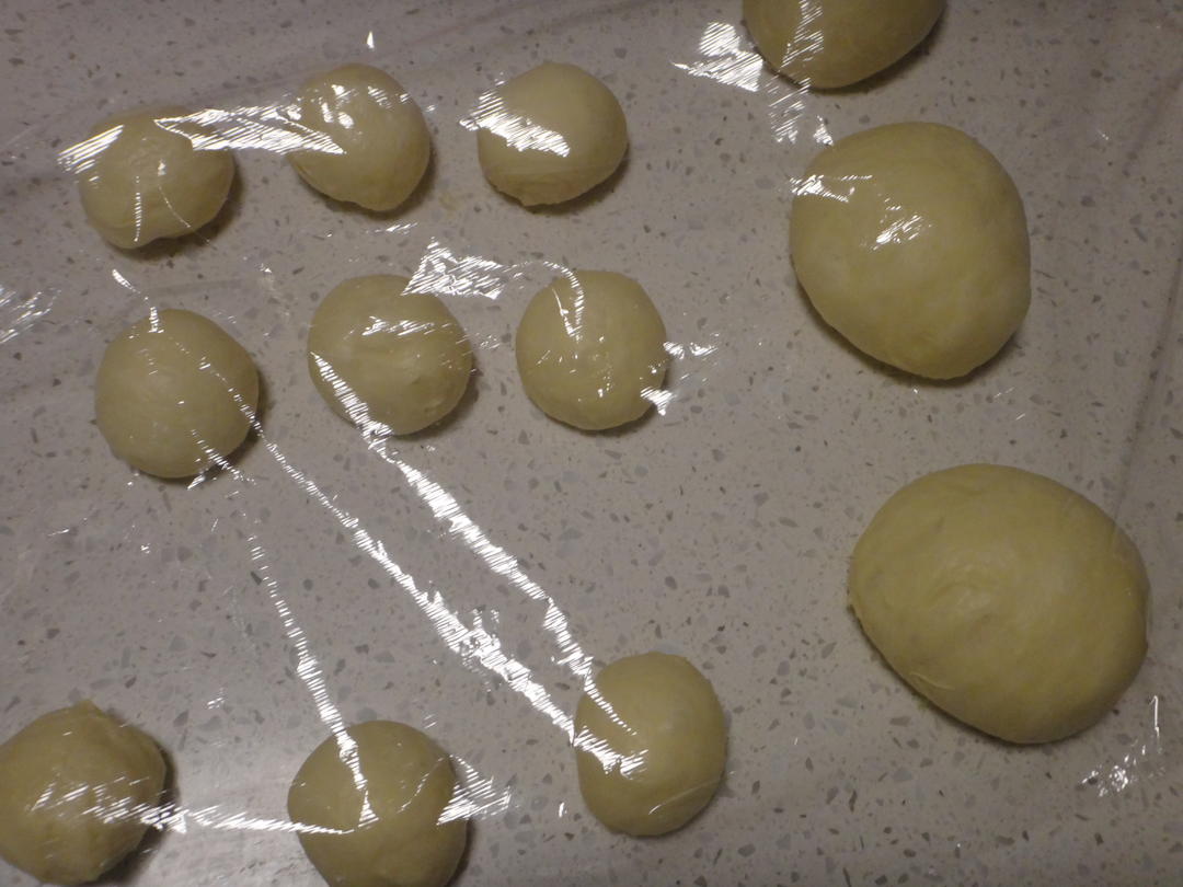 十三香小龙虾面包的做法 步骤8