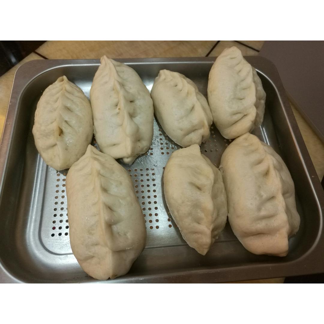 萝卜粉条麦穗包子Turnip & GlassNoodle Steamed Dumplings