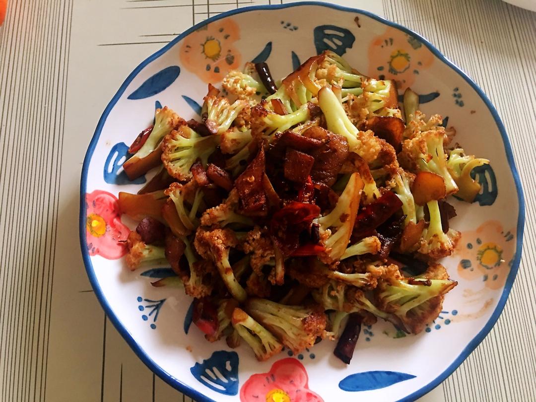 干煸菜花（花菜炒肉）