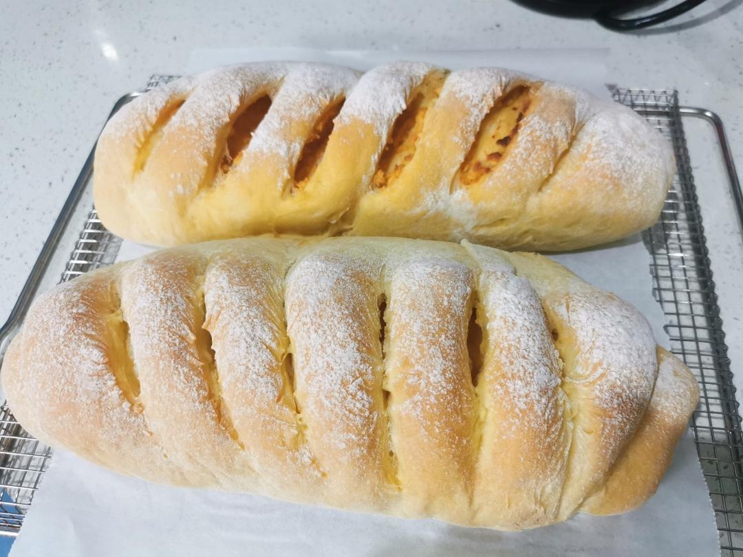 内心柔软的蔓越莓芝士软欧包