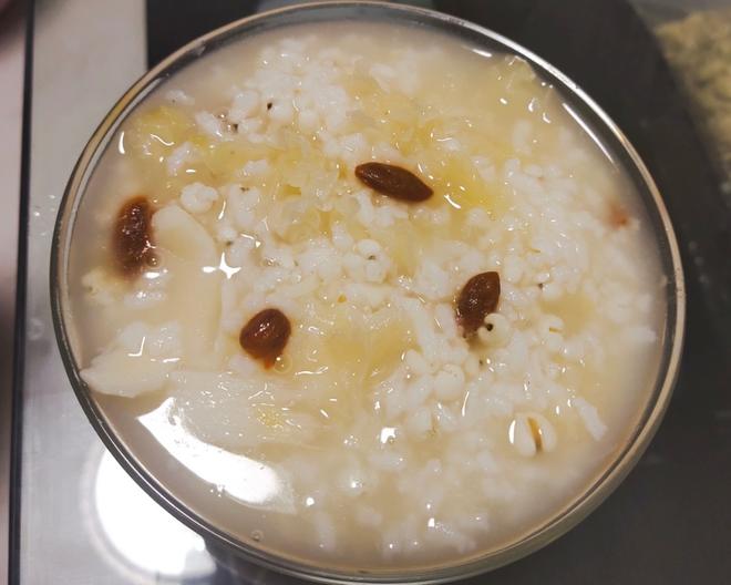 祛湿银耳薏米粥的做法