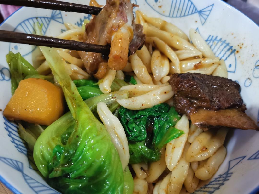 十分钟快手剪刀面，老公最爱的宵夜