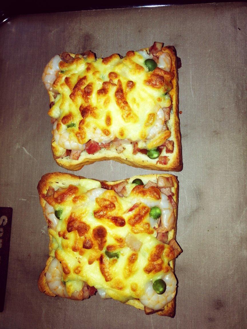 吐司披萨