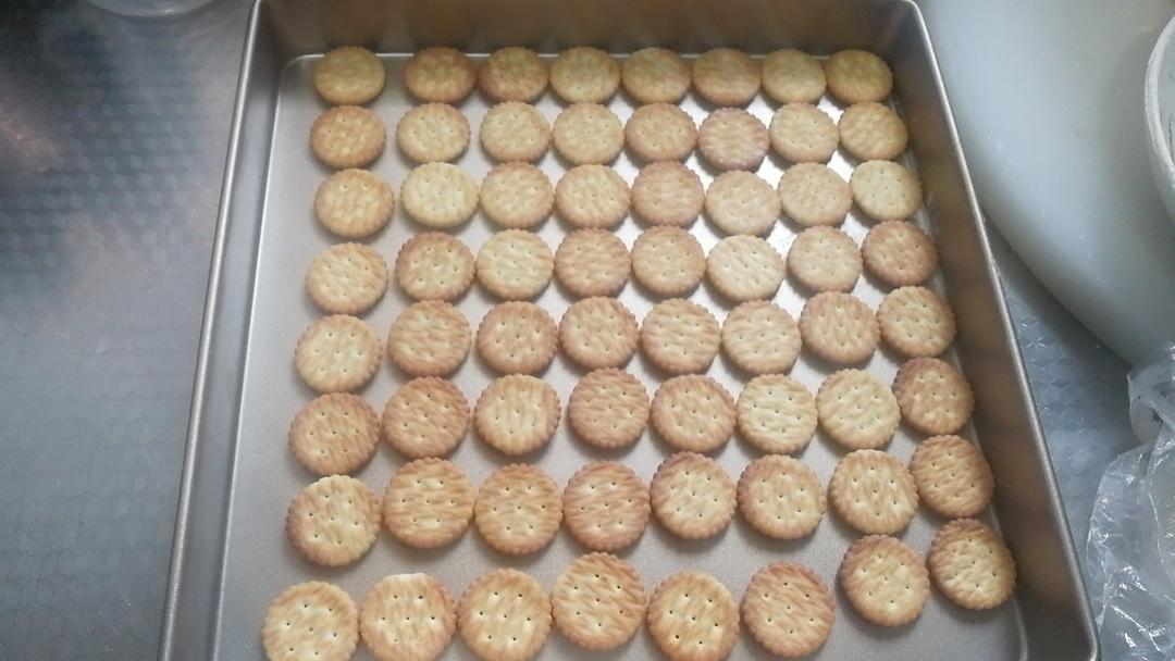 快手纽扣牛扎饼干