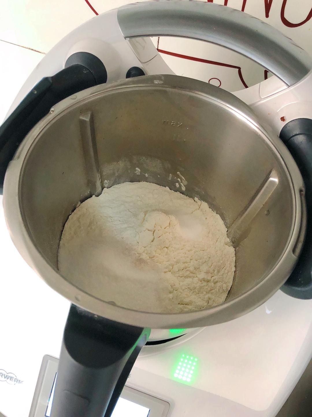 纯奶手撕吐司的做法 步骤1