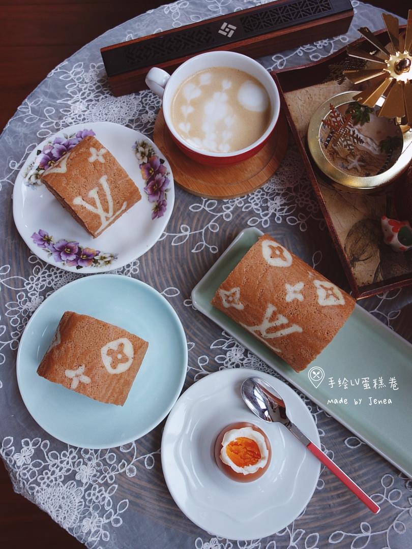 手绘香奈儿蛋糕卷，lv图案也是同样做法哈！