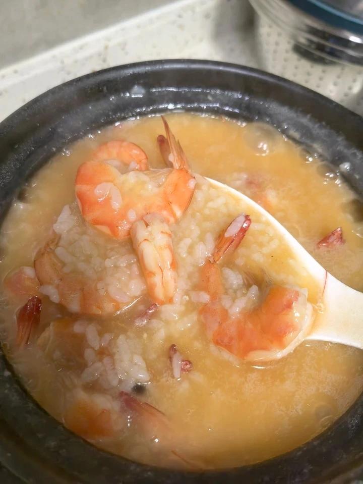 鲜虾砂锅粥