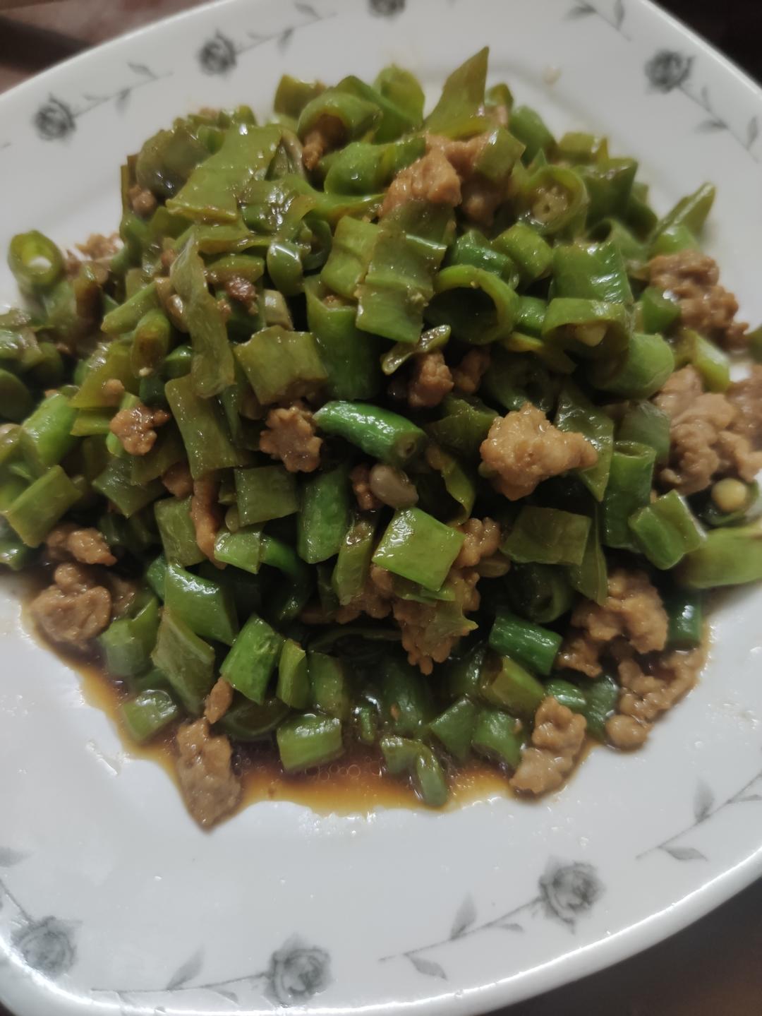 肉沫豆角下饭菜