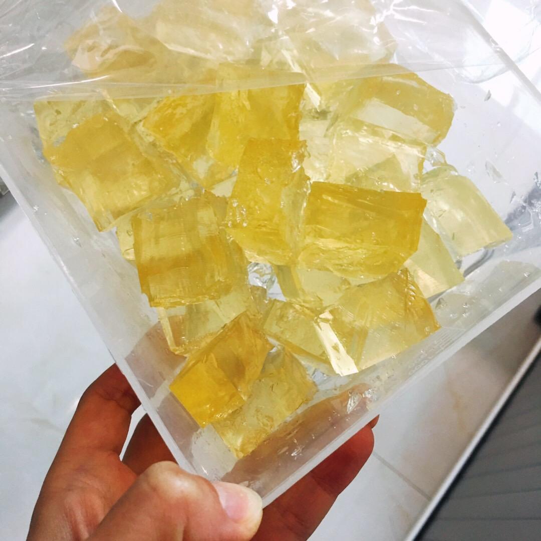 伪装成qq糖的果冻的做法